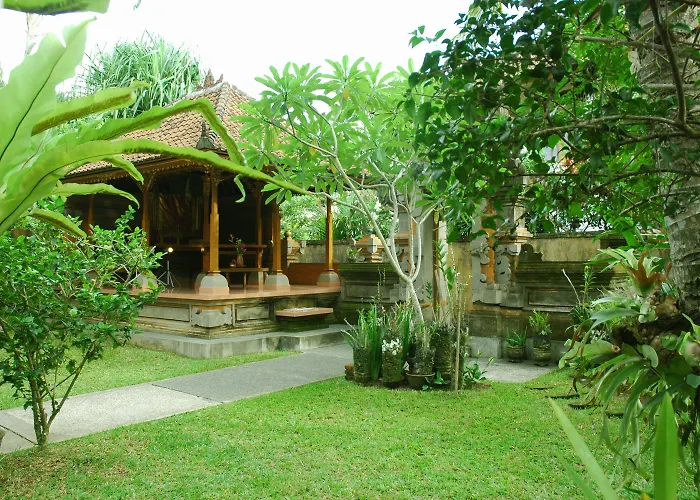 Hotel Jati 3 3*